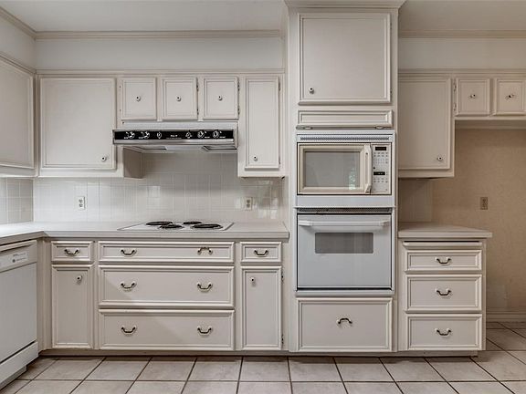 4th image of 3816 Brookhaven Cir