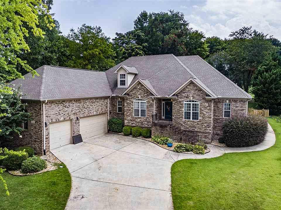 1st image of 106 Gatsby Dr