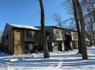 15 Lexington Ct, Red Bank, NJ 07701