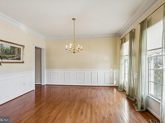 5th image of 49 Brooks Rd