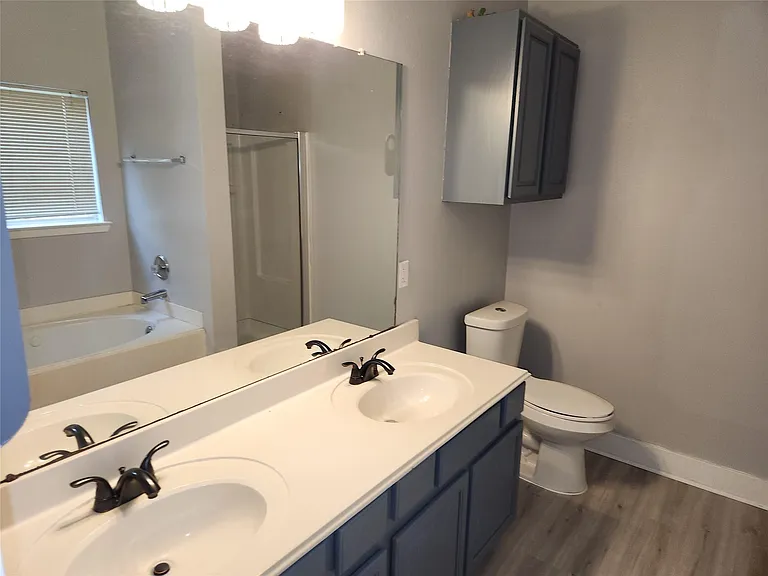 20911 Walder Ct — Photo 17