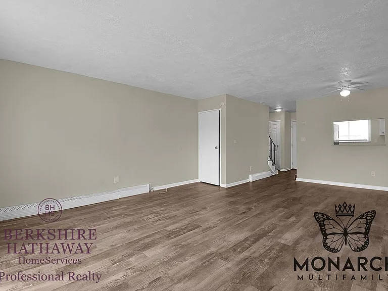 2375 Belcher Dr — Photo 24
