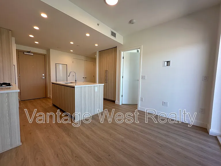 1626 Water St #1901 — Photo 7