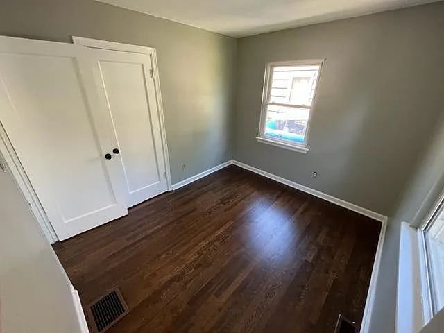 Bedroom 2 - 1st floor