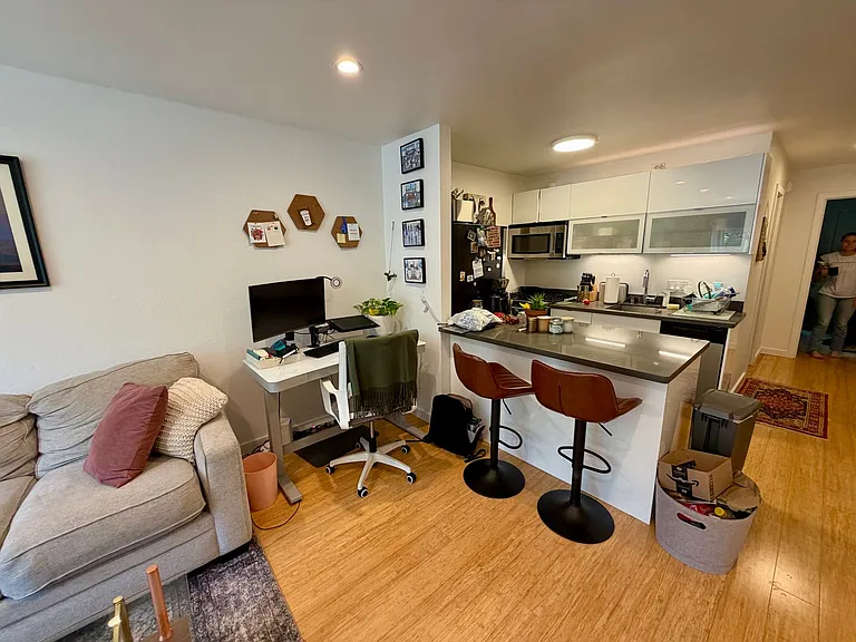 2562 Post St — Photo 4