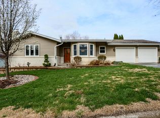 104 Wildwood Rd, Council Bluffs, IA 51503