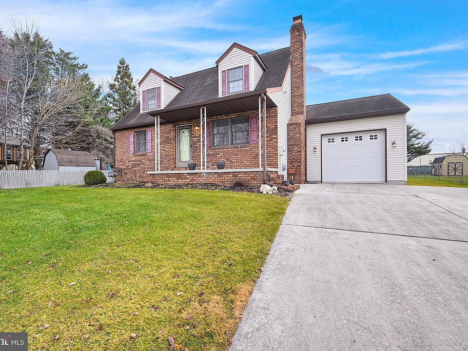 18 Conewago Dr, Hanover, PA 17331 Zillow
