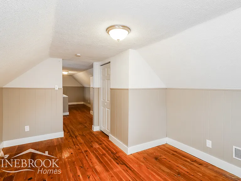 3998 Hamblen Dr — Photo 14