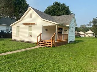 408 N 9th St, Herrin, IL 62948