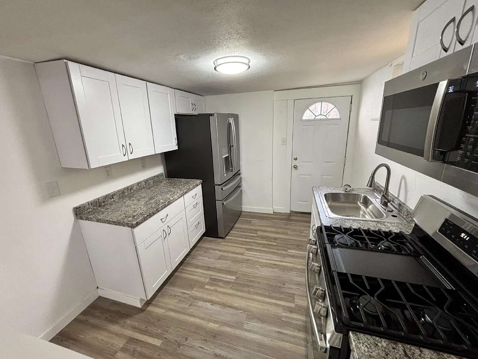 2 bed, 1.0 bath, 750 sqft, $700 — Photo 4