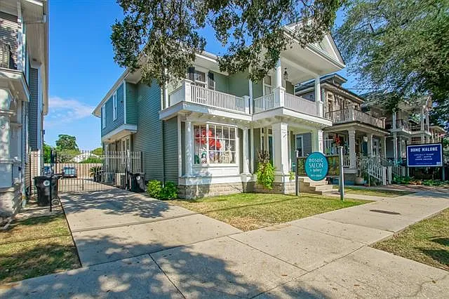 Building Photo - 627 N Carrollton Ave