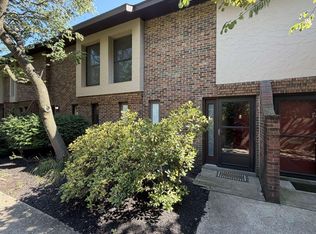 3127 Arlingtowne Ln #5, Columbus, OH 43221
