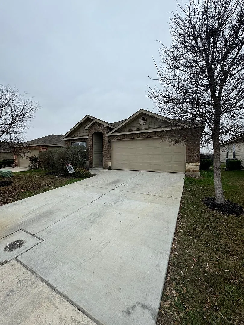 Pre-Leasing Now! | One-of-a-Kind 3-Bedroom, 2-Bath Home with Flex Space in Horizon Point — Photo 2