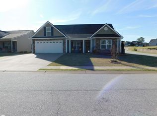 427 Shoreline Blvd, Boiling Springs, SC 29316