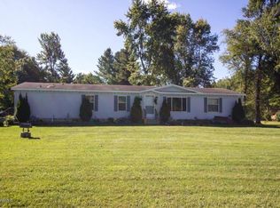 8722 48th Ave, Watervliet, MI 49098