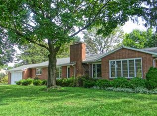 49 Country Club Rd, Carlisle, PA 17015