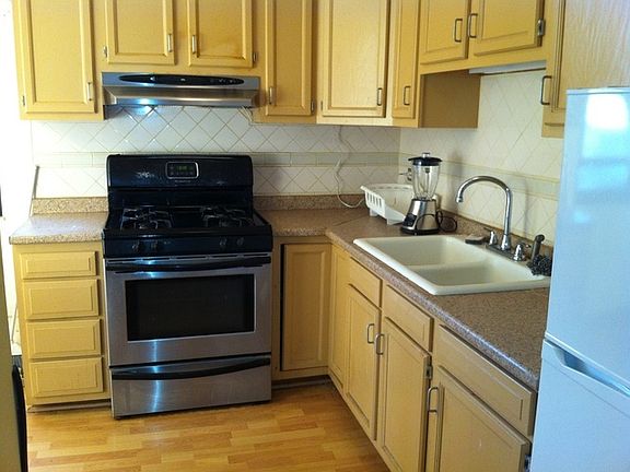 2nd image of 3001 S Michigan Ave Unit 1605