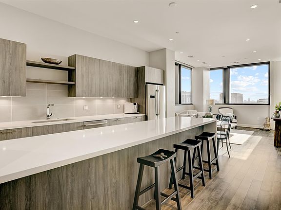 5th image of 1211 Caroline St Unit 1804