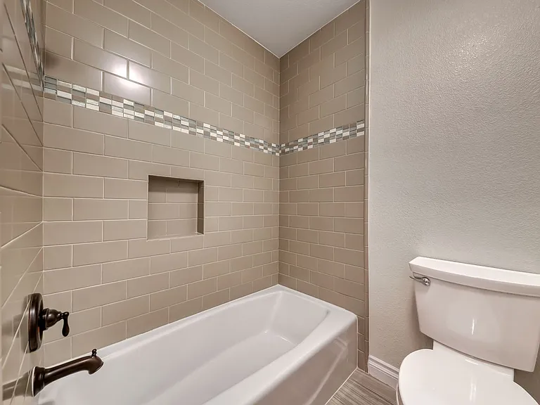 2122 Mooreview St #1 — Photo 30