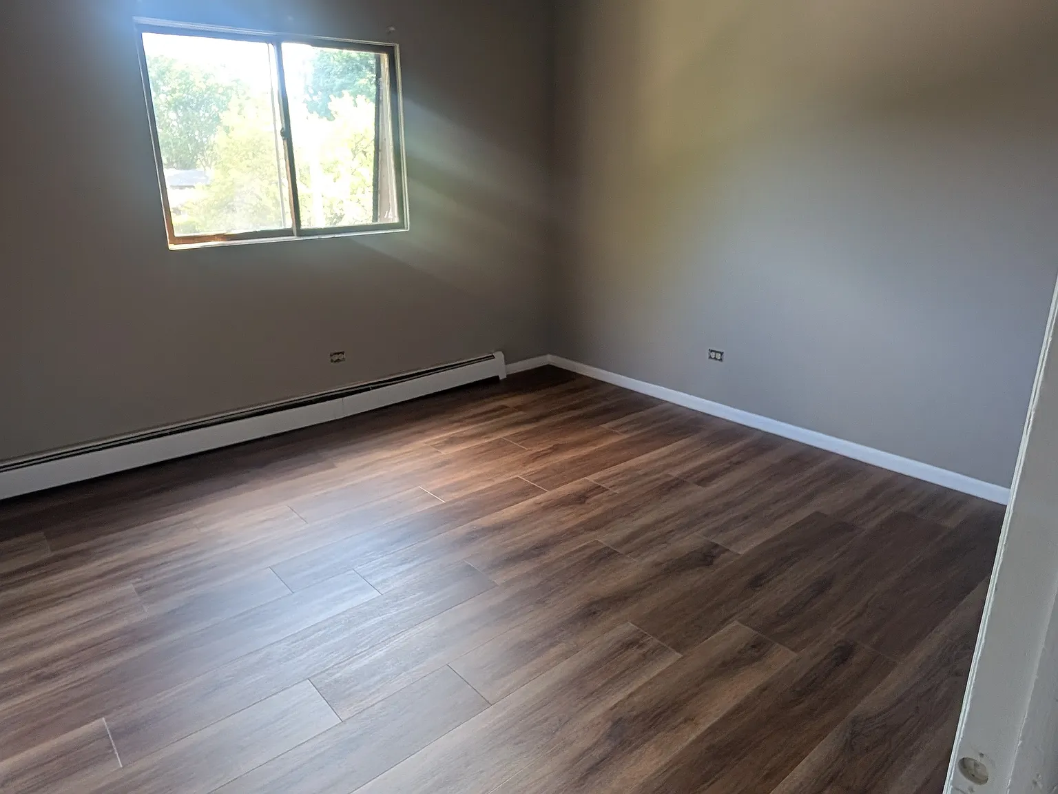 1380 Getzelman Drive — Photo 3