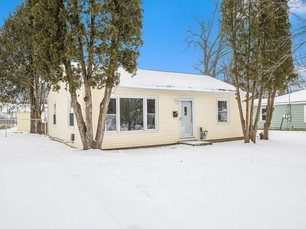 1020 Hall St, Albion, MI 49224