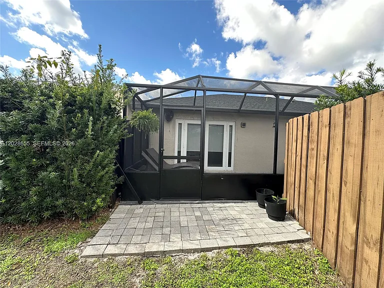 5733 NW 100th Ct — Photo 51
