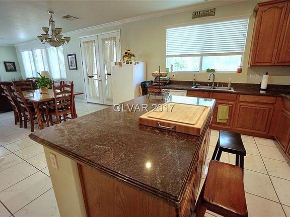 5th image of 9836 Red Deer St