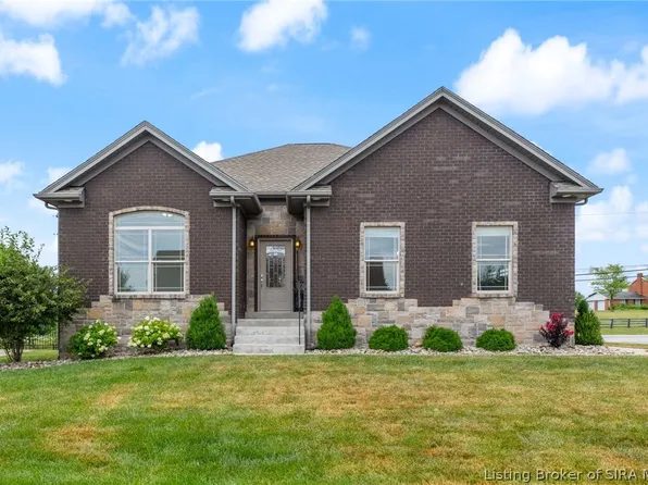 101 Finn Bridge Court, Sellersburg, IN 47172