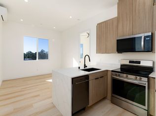 Almayo, San Diego, CA 92117