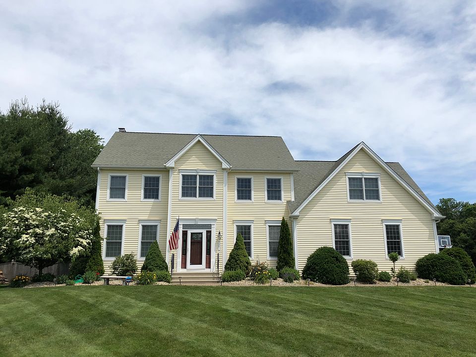 1st image of 29 Clearbrook Dr