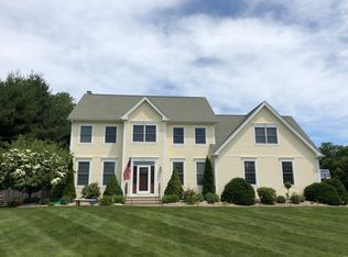 29 Clearbrook Dr, Tolland, CT 06084