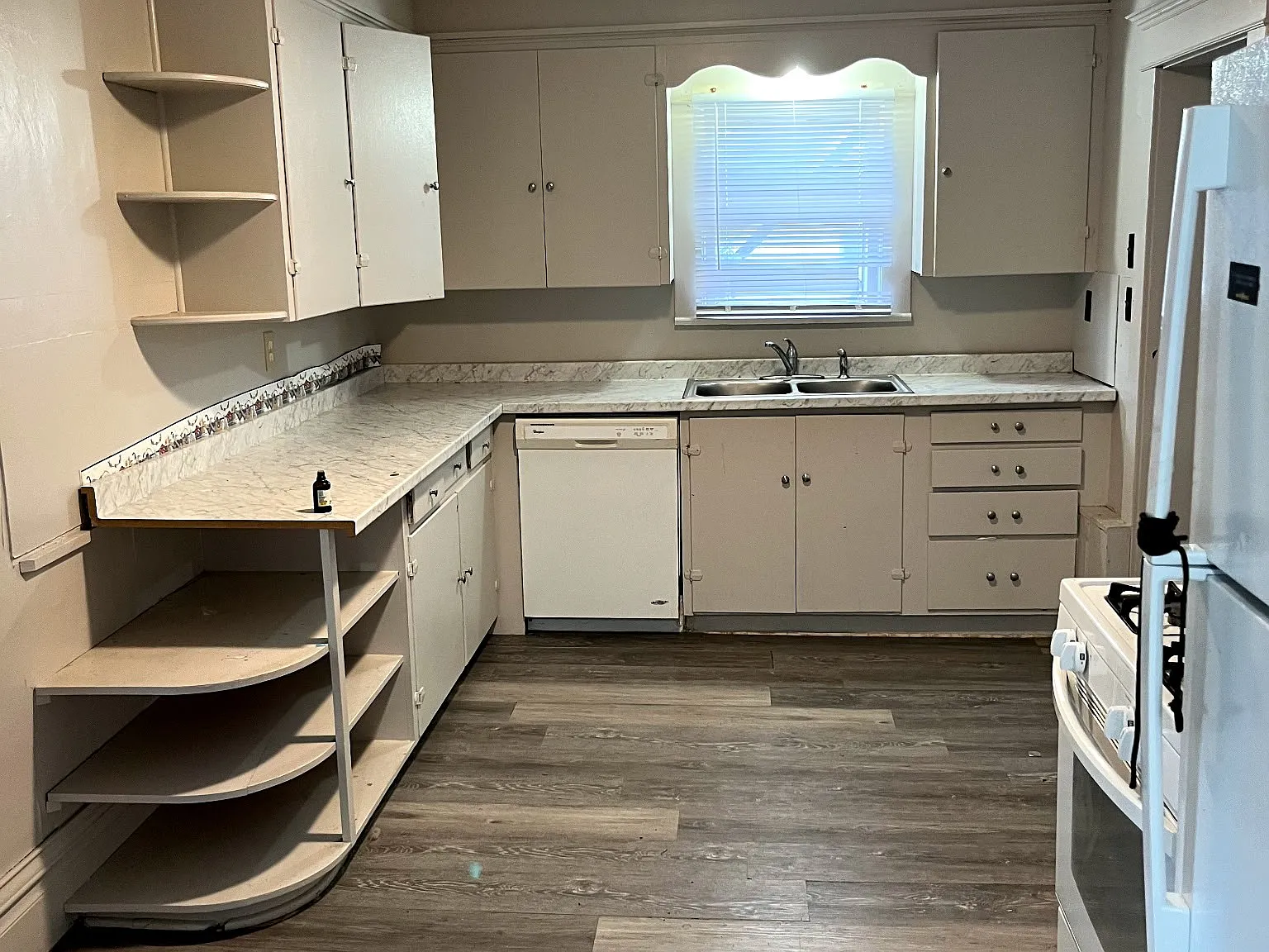 2 bed, 981 sqft, $845 — Photo 2