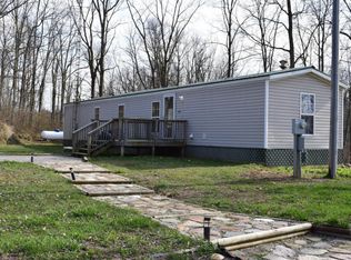 10811 Pope Rd, Jonesville, MI 49250