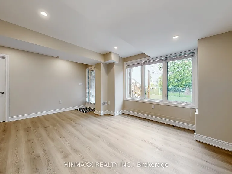 465 Thornborrow Ct — Photo 7