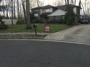 4 Wendover Ct, Mount Laurel, NJ 08054