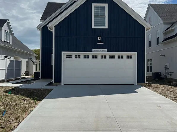 2491 Torino Dr, Port Clinton, OH 43452