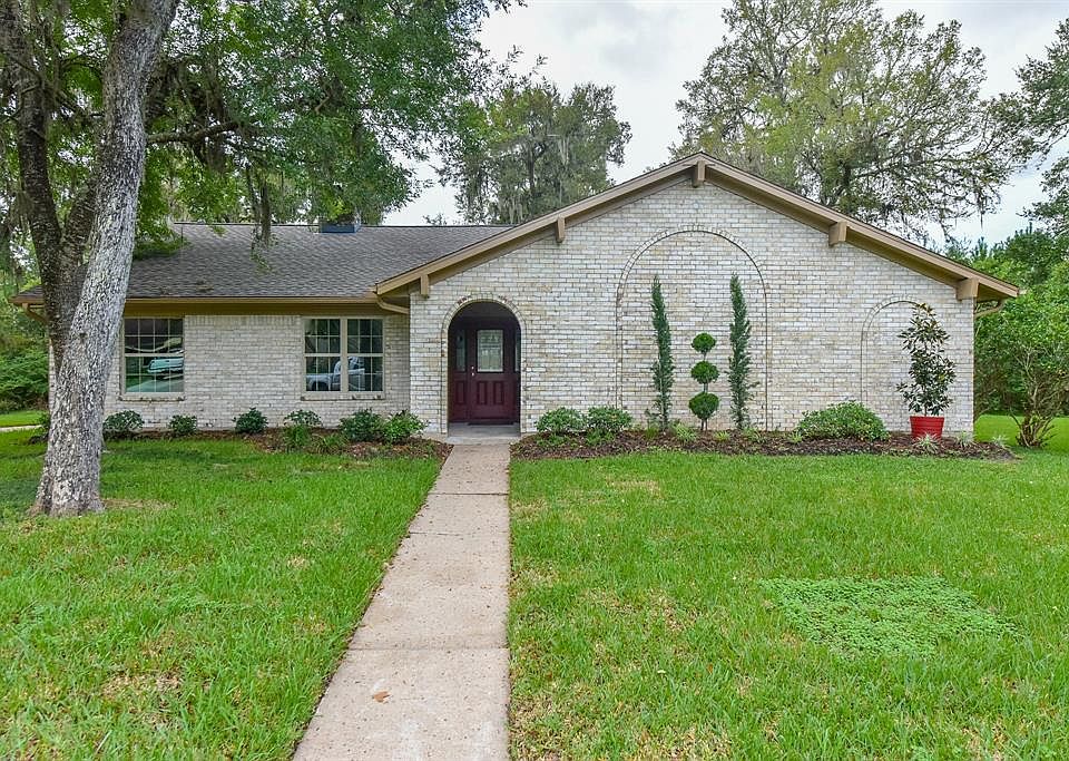 1st image of 5315 Shady Oaks Ln