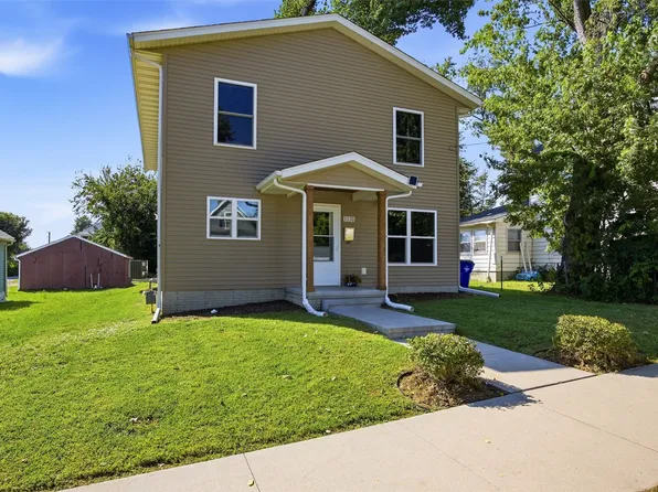 1131 16th St SE, Cedar Rapids, IA 52401