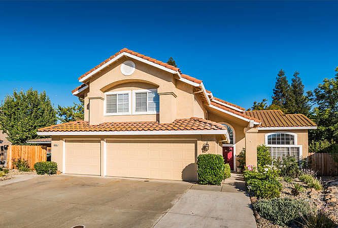 1st image of 8600 La Pluma Ct
