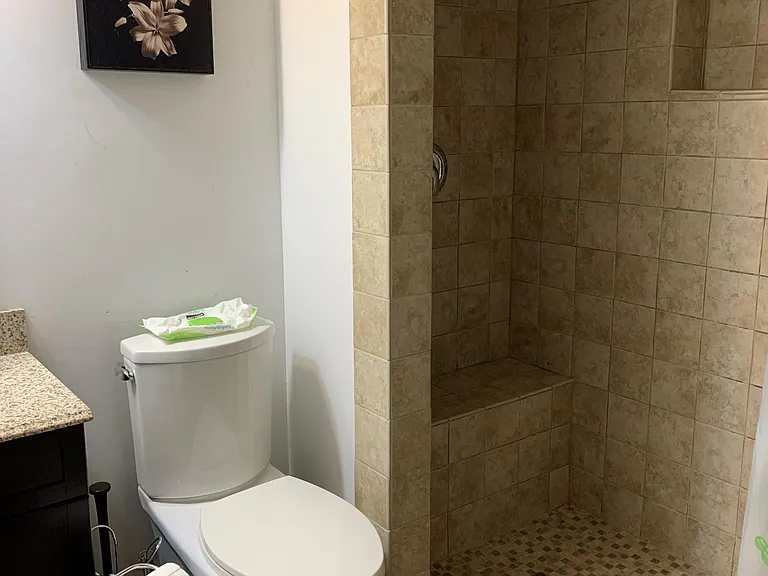 20 E Abington Ave — Photo 22