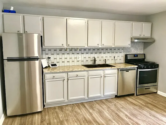 1011 Curran St NW #2 — Photo 20