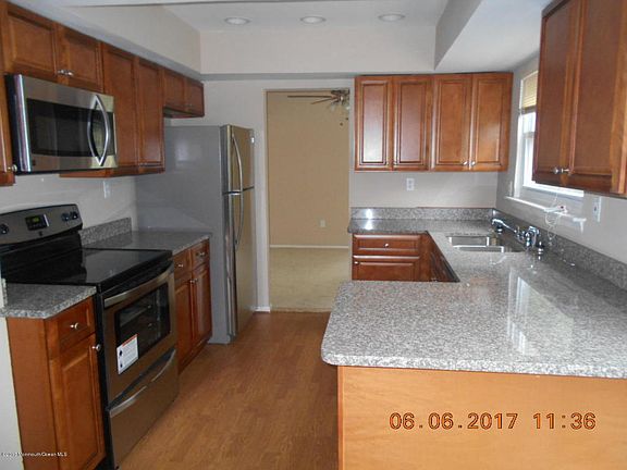 4th image of 1120 Kells Ct