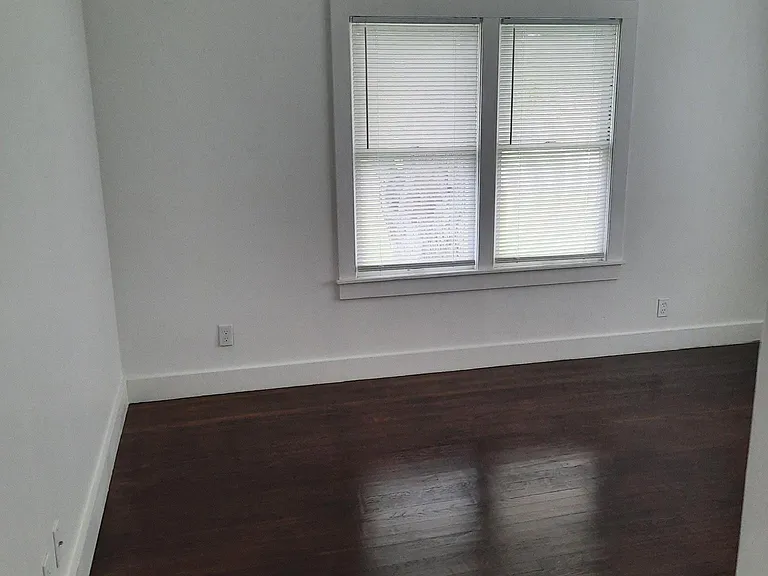 127 Motel Dr — Photo 22