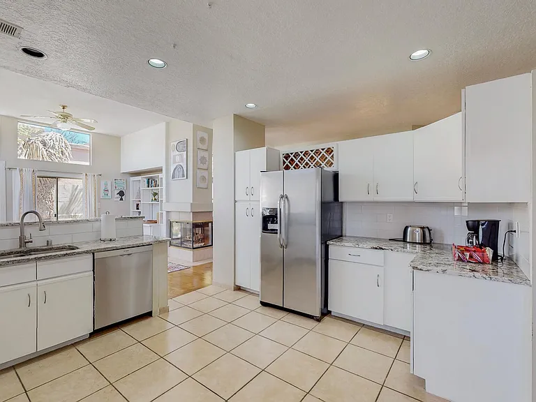 6216 Academy Ridge Dr NE — Photo 25
