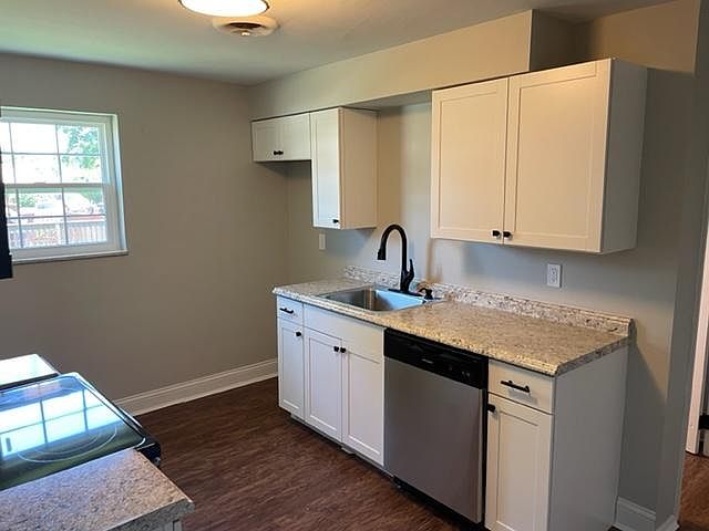 1st image of 37 Grand Ave APT 3
