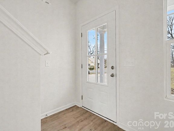 3rd image of 1729 E Cloaninger Ave