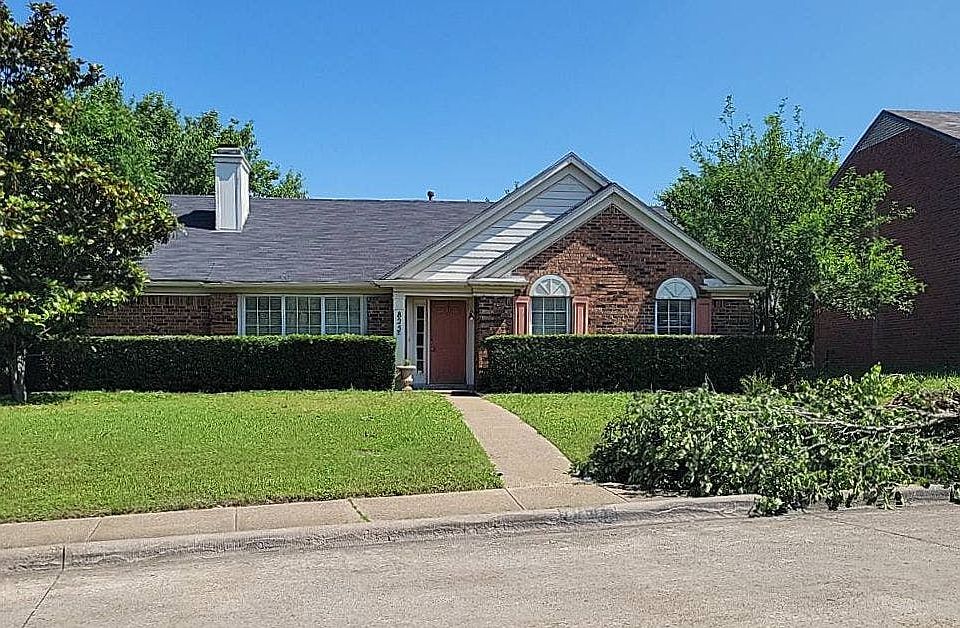 1st image of 825 Priscilla Ln