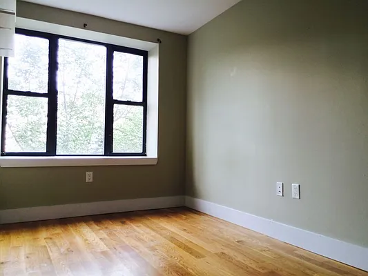 Rented by Nooklyn NYC LLC | media 17