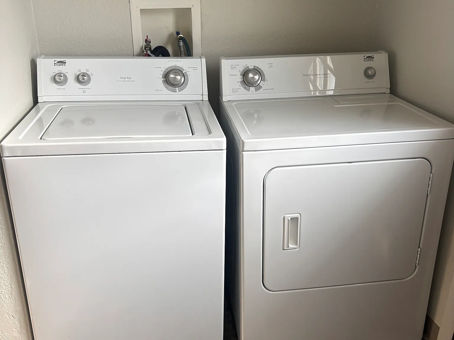2 bed, 810 sqft, $1,350 — Photo 3