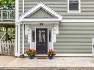 104 Coolidge Hill Rd APT 7, Watertown, MA 02472